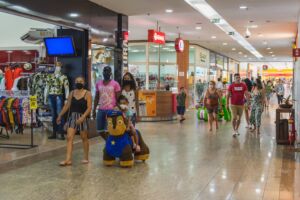 Leia mais sobre o artigo Lojas do Rio podem funcionar no feriado de Corpus Christi