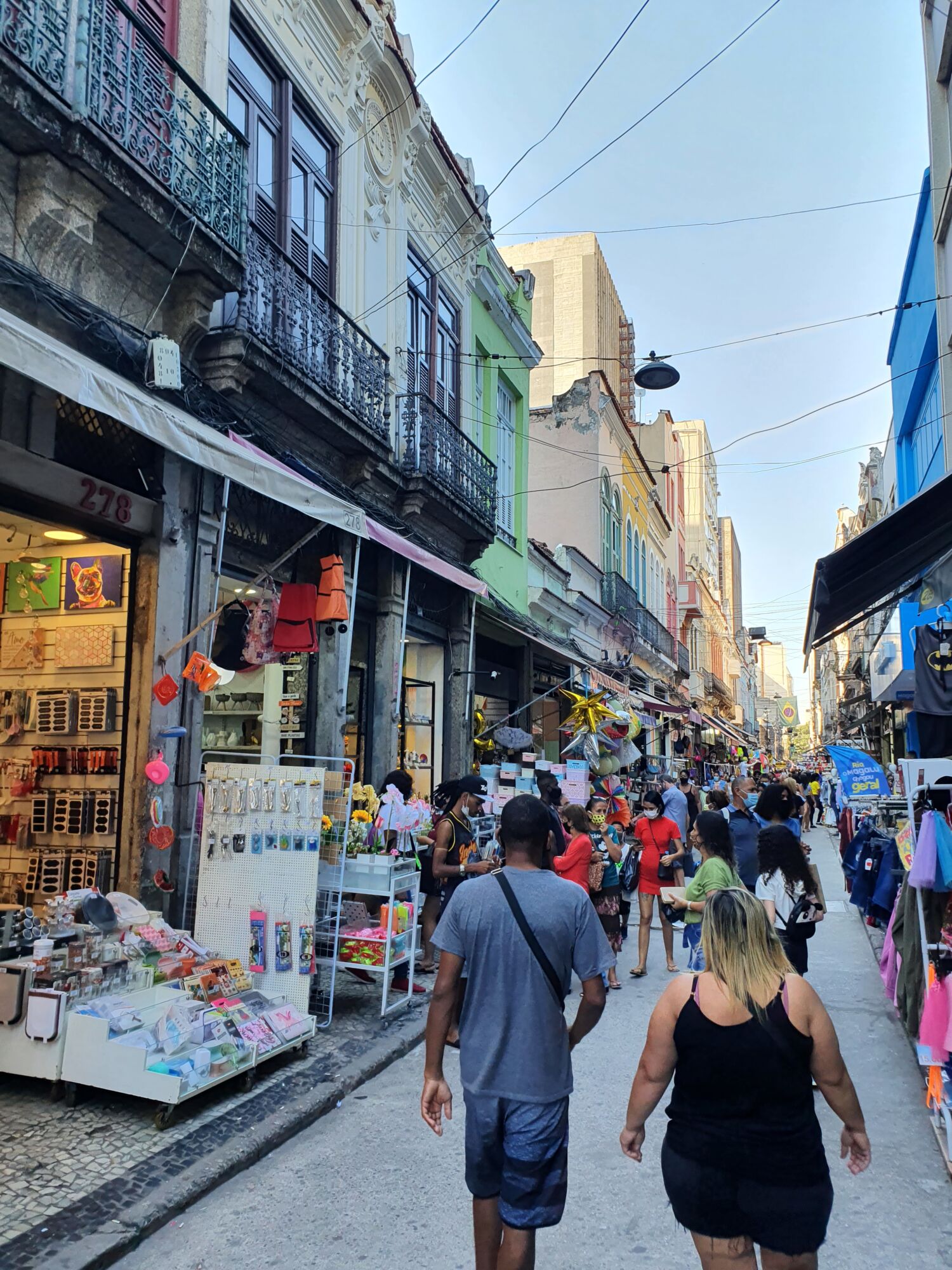 Leia mais sobre o artigo Lojas do Rio podem funcionar nos domingos de fim de ano