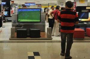 Read more about the article Copa do Mundo aquece as vendas de aparelhos de TV