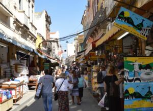 Leia mais sobre o artigo Lojas do Rio podem funcionar nos domingos do fim de ano