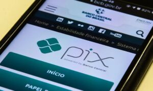 Leia mais sobre o artigo Pix foi o meio de pagamento mais usado no Brasil em 2023