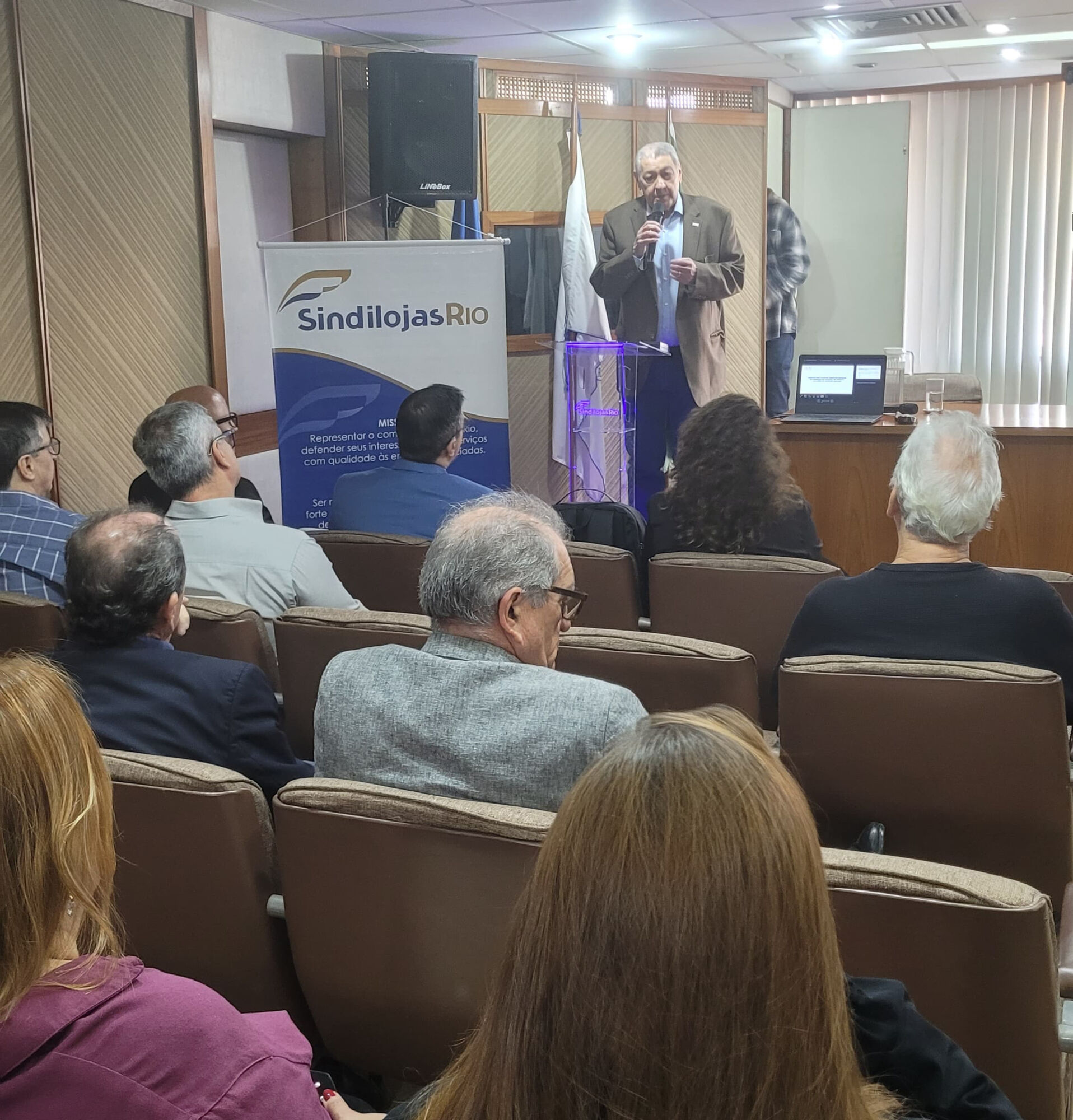 No momento, você está visualizando Dia do Comerciante | Locação comercial sem riscos: SindilojasRio promove palestra sobre direitos dos lojistas em contratos de aluguel